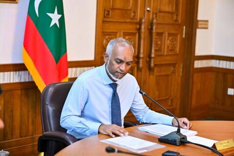 އިންތިޚާބުތައް އެކުގައި ބޭއްވުމުގެ އިޞްލާޙަށް ރައްޔިތުންގެ ފެންނަ ނުފެންނަ ވޯޓެއްނެގުމަށް ރައީސް ނިންމަވައިފި