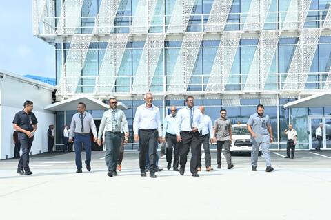 ރައީސް މުޢިއްޒު، ދެކުނުގެ ހަތަރު އަތޮޅުގެ ބައެއް ރަށްތަކަށް ފުރާވަޑައިގެންފި