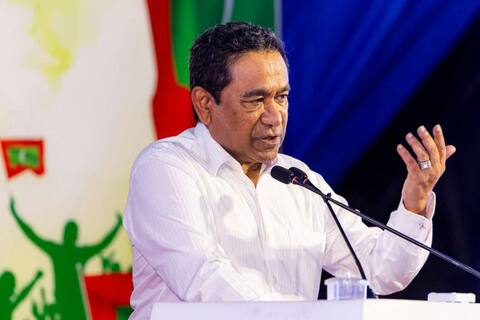 އަހަރެއްހާ ދުވަހުގެ މެދުކެނޑުމަކަށްފަހު ރައީސް ޔާމީންގެ އާރަށު މައްސަލައިގެ ޝަރީއަތް އަލުން ފަށައިފި