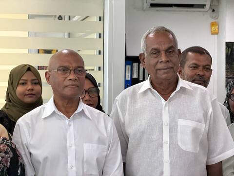 މާލޭގެ ފުރަތަމަ މޭޔަރު ސަރަނގު އާދަމް މަނިކު ޕީއެންސީގެ ކެންޑިޑޭޓަށް ތާއީދުކުރަން ނިންމަވައިފި