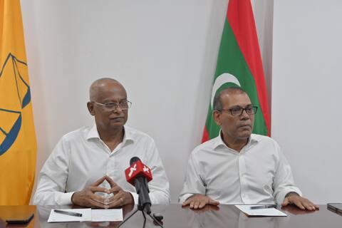 އެމްޑީޕީގެ އެޑްވައިޒަރުންގެ ގޮތުގައި ނަޝީދާއި ސޯލިހު ހަމަޖައްސައި