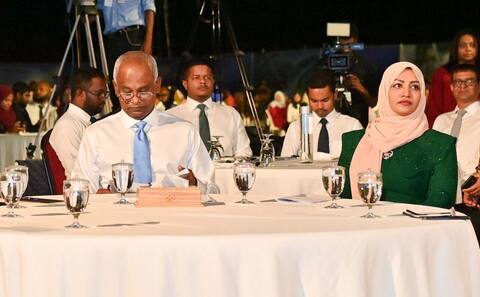 ޑޮމައިނާ ގުޅޭ ގޮތުން ޓްރާންސްޕޯޓުން ކުރަމުން އައި ހުރިހާ މުއާމަލާތްތަކެއް ކުރުން ހުއްޓައިލަން އަންގައިފި