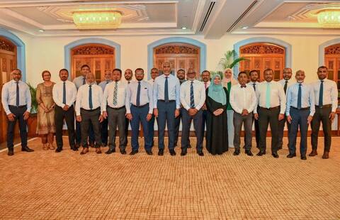ދައުރު ފެށުމުގެ ކުރިން ޕާޓީއަކަށް ސޮއިކުރިޔަސް މެންބަރުކަމެއް ނުގެއްލޭނެ: ހަބީބް
