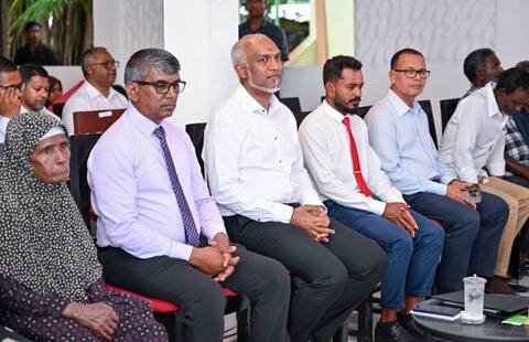 ފެހެންދޫން ޓީޗަރުން އުފައްދާނަން، ޓްރެއިނިން މި އަހަރު ފަށާނެ: ރައީސް