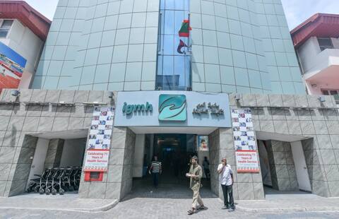 މާލޭ ކައިރިން ދެ އުޅަނދު ޖެހި ހިނގި ނުރައްކާތެރި އެކްސިޑެންޓެއްގައި ފަސް މީހަކަށް އަނިޔާވެއްޖެ