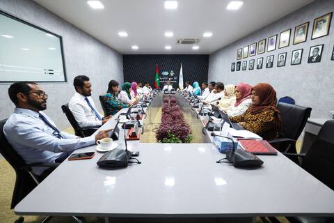 މާލޭގައި ތިބޭ ރަށްރަށުގެ ރައްޔިތުންނާ ބައްދަލުކުރުމަށް ކައުންސިލްތަކަށް ސިޓީ ކައުންސިލުން ހިލޭ ޖާގަ ދެނީ