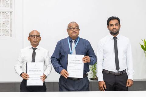 ލަންދޫގެ މޫދަށް އެރޭ ސަރަހައްދު ތަރައްޤީކުރުން ހިމެނޭ ގޮތުން ފަސް ރަށެއްގެ އުމުރާނީ މަސައްކަތްތައް އެމްޓީސީސީއާ ހަވާލުކޮށްފި