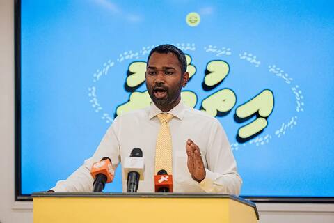 އެމްޑީޕީގެ ޗެއާޕާސަން ކަމަށް ވާދަކުރައްވާ މީކާއީލްގެ ‘އިތުބާރު’ ކެމްޕެއިން ލޯންޗުކޮށްފި