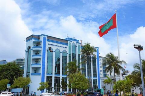 މާލޭގެ ގެއެއްގެ ތެރެއިން މަރުވެފައި އޮތް މީހަކު ފެނިއްޖެ