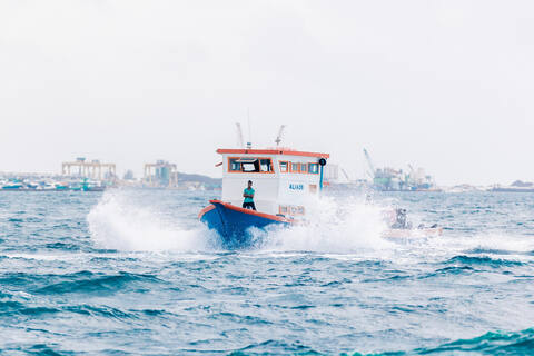 ގަދަވަޔާއެކު ކަނޑުތައް ގަދަވާނެތީ ސަމާލުވުމަށް އެމްއެންޑީއެފުން އިލްތިމާސްކޮށްފި