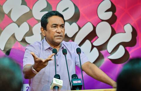 ސިޔާސީ ހަރަކާތެއްގައި ބައިވެރިވެގެން އަނެއްކާވެސް ރައީސް ޔާމީންގެ މައްސަލަ ބަލަނީ