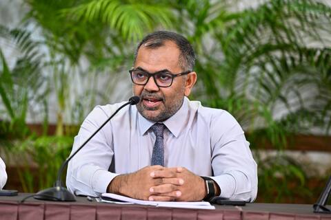 2028 ވަނަ އަހަރުގެ ރިޔާސީ ކެންޑިޑޭޓަކީ ރައީސް މުޢިއްޒު ކަމަށް ވިދާޅުވެ ޒަމީރު ތުހުމަތުތައް ދޮގުކުރައްވައިފި
