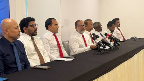 ރަސްމާލޭގެ ބިން ދޫކުރުމާ ދެކޮޅަށް އިދިކޮޅުން "ދިވެހިންގެ ބިން ދިވެހިންނަށް" ނަމުގައި ވަރުގަދަ ހަރަކާތެއް ފަށައިފި